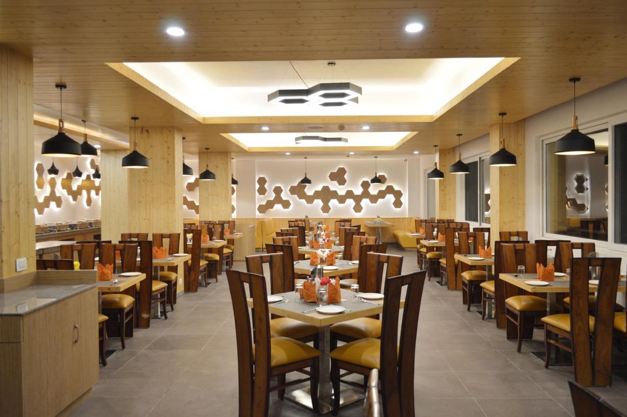 The Orchard Greens Resort - A Centrally Heated Property Manāli Exteriér fotografie