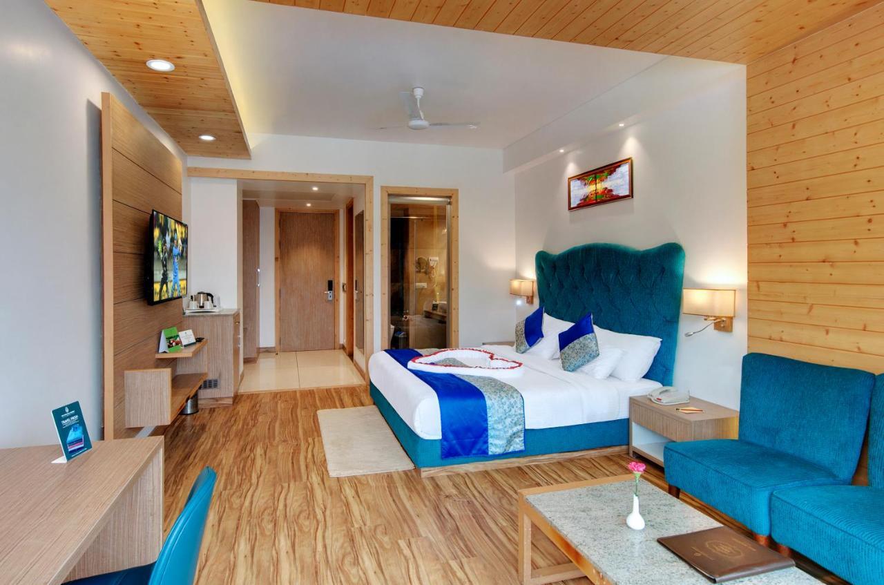 The Orchard Greens Resort - A Centrally Heated Property Manāli Exteriér fotografie