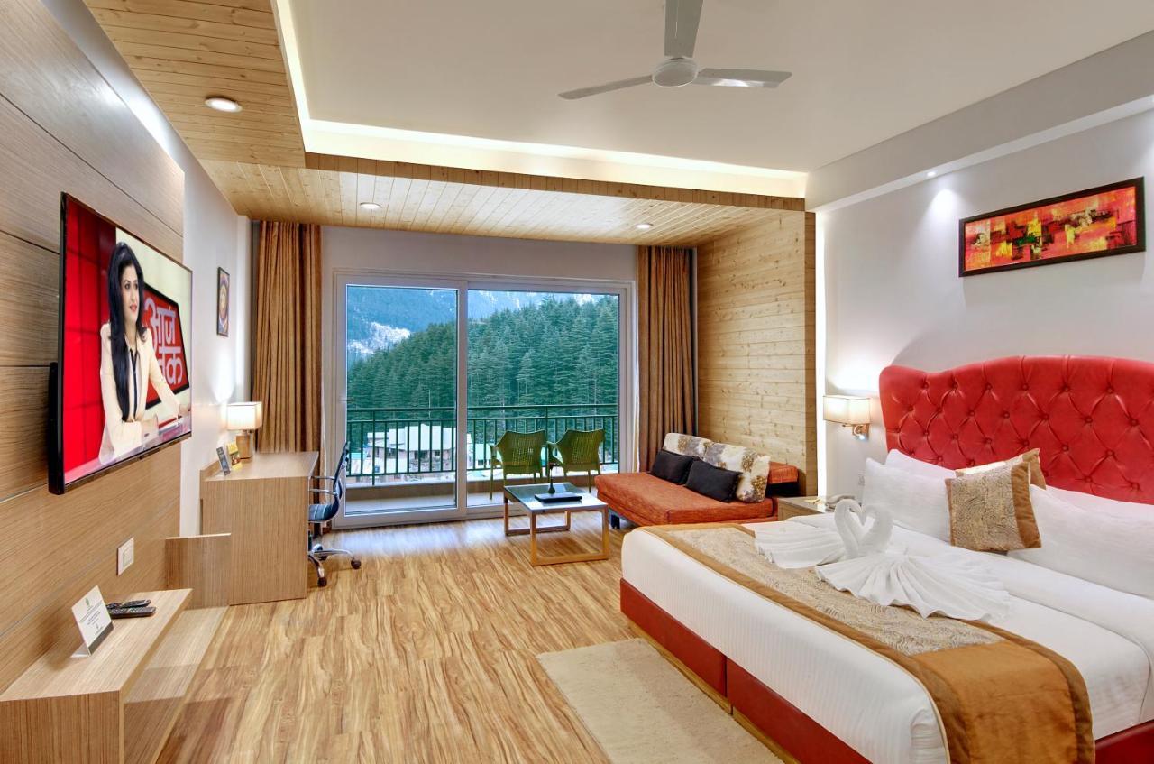 The Orchard Greens Resort - A Centrally Heated Property Manāli Exteriér fotografie