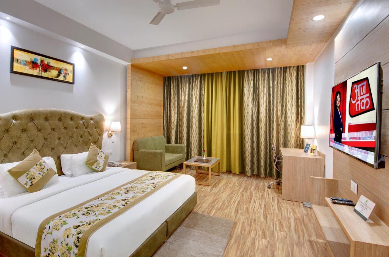 The Orchard Greens Resort - A Centrally Heated Property Manāli Exteriér fotografie